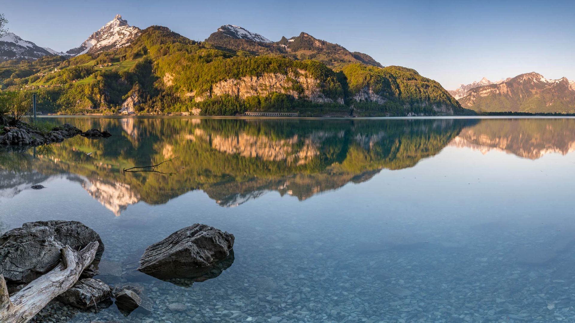 Aussicht von Weesen auf Walensee / S4
