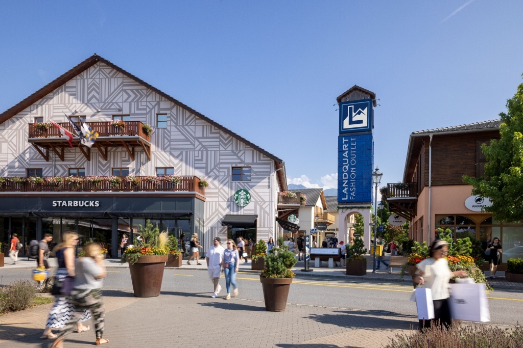 Starbucks, Fashion Outlet Landquart