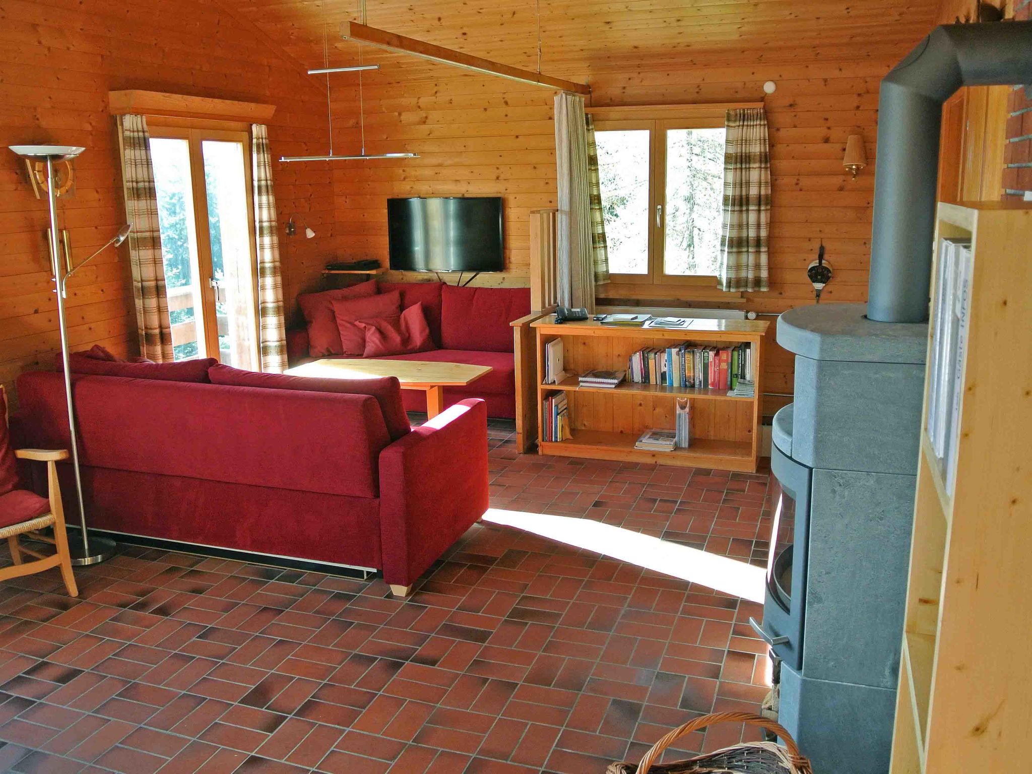 interhome-Ferienhaus Larix, (Pany), larix_pany