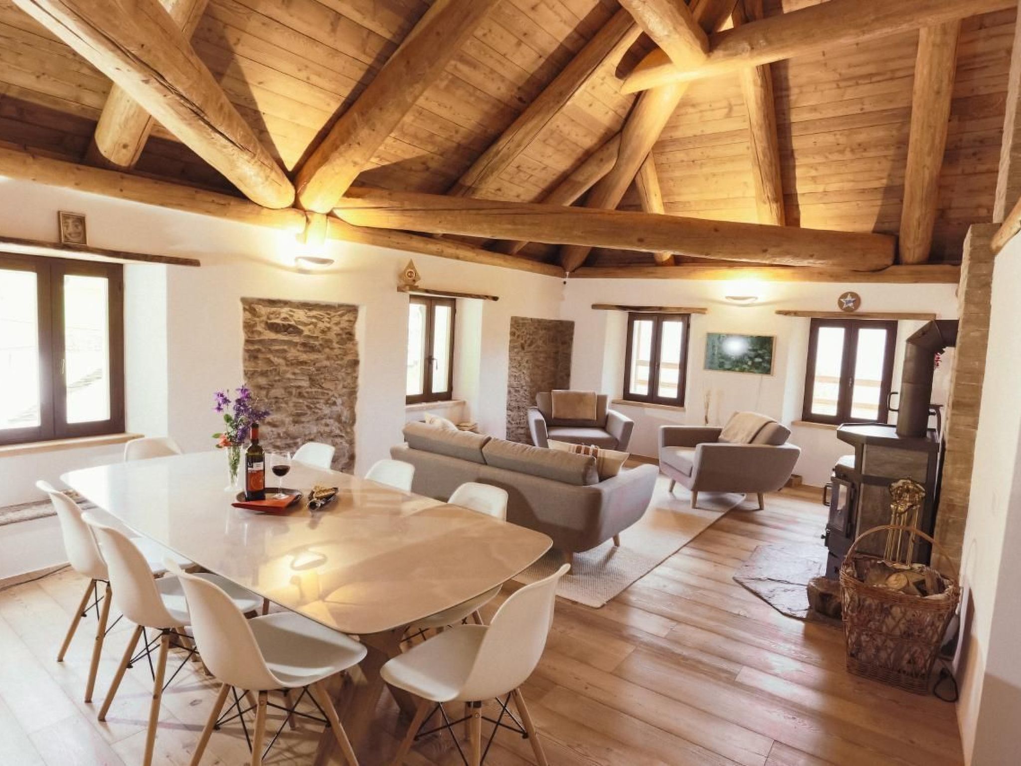 interhome-Genießen Sie das 'Attico Adula' in Cà Nizza