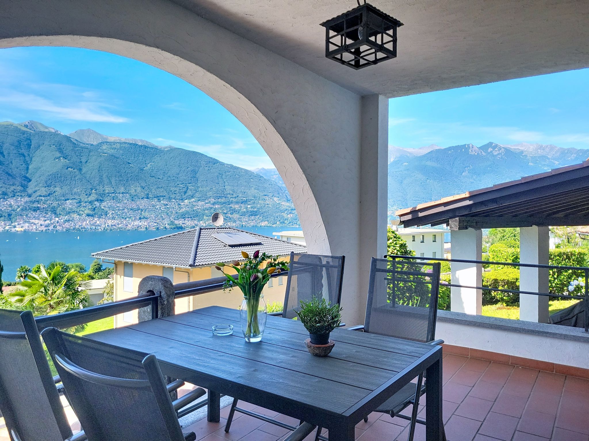 interhome-Residenza Miralago Apt.D31