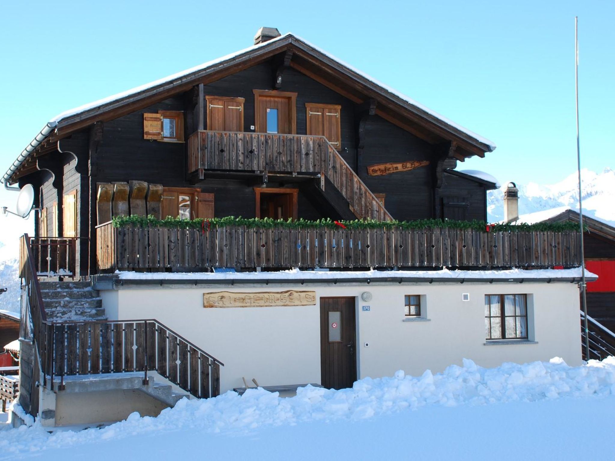 interhome-Gruppenhaus Walliser Alpstyle 2. Stock