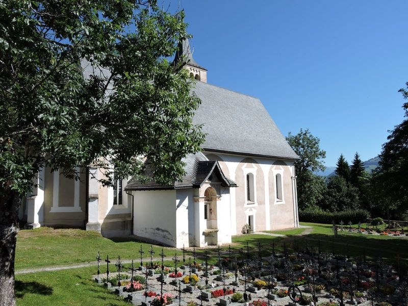 Kirchen, Kapellen: Baselgia Pleif, Sogn