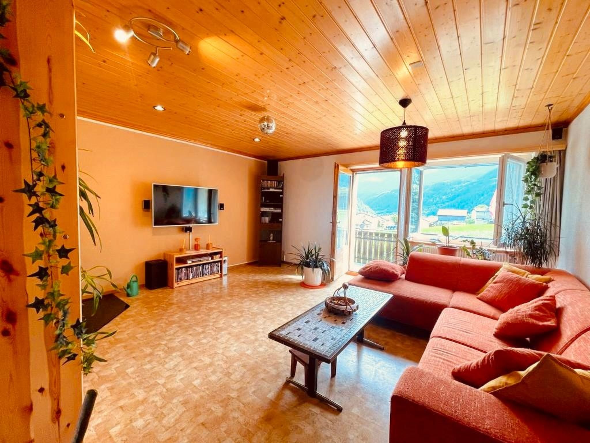 interhome-"Window on the grenn"