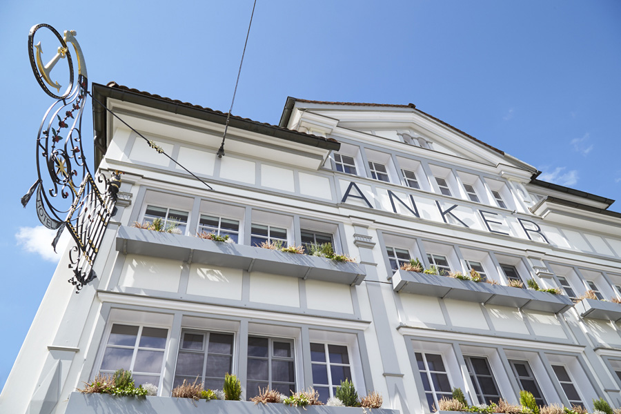tomas-Anker Hotel & Restaurant - Hotel Aussenansicht