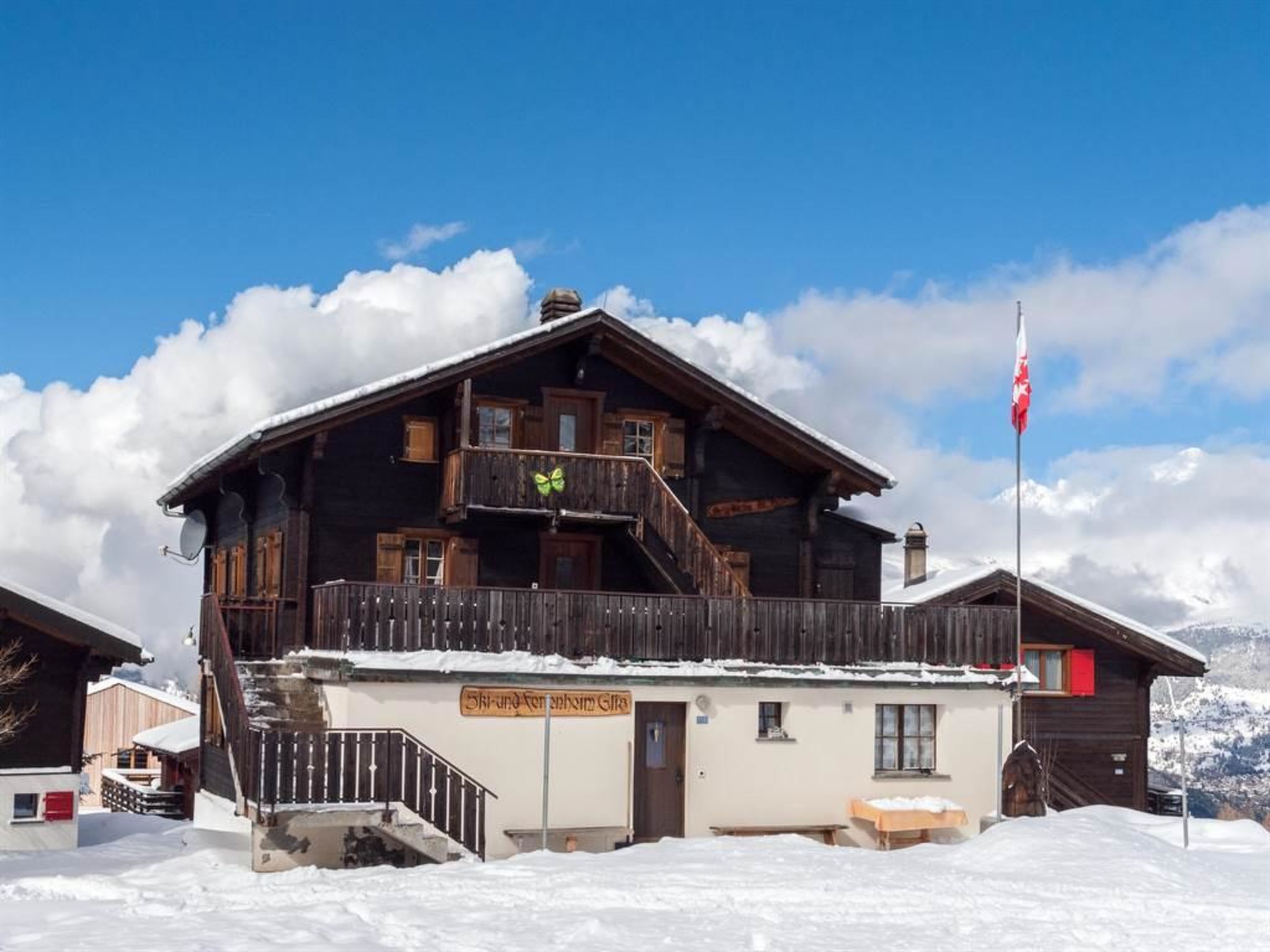 interhome-Gruppenhaus Walliser Alpstyle 2. Stock