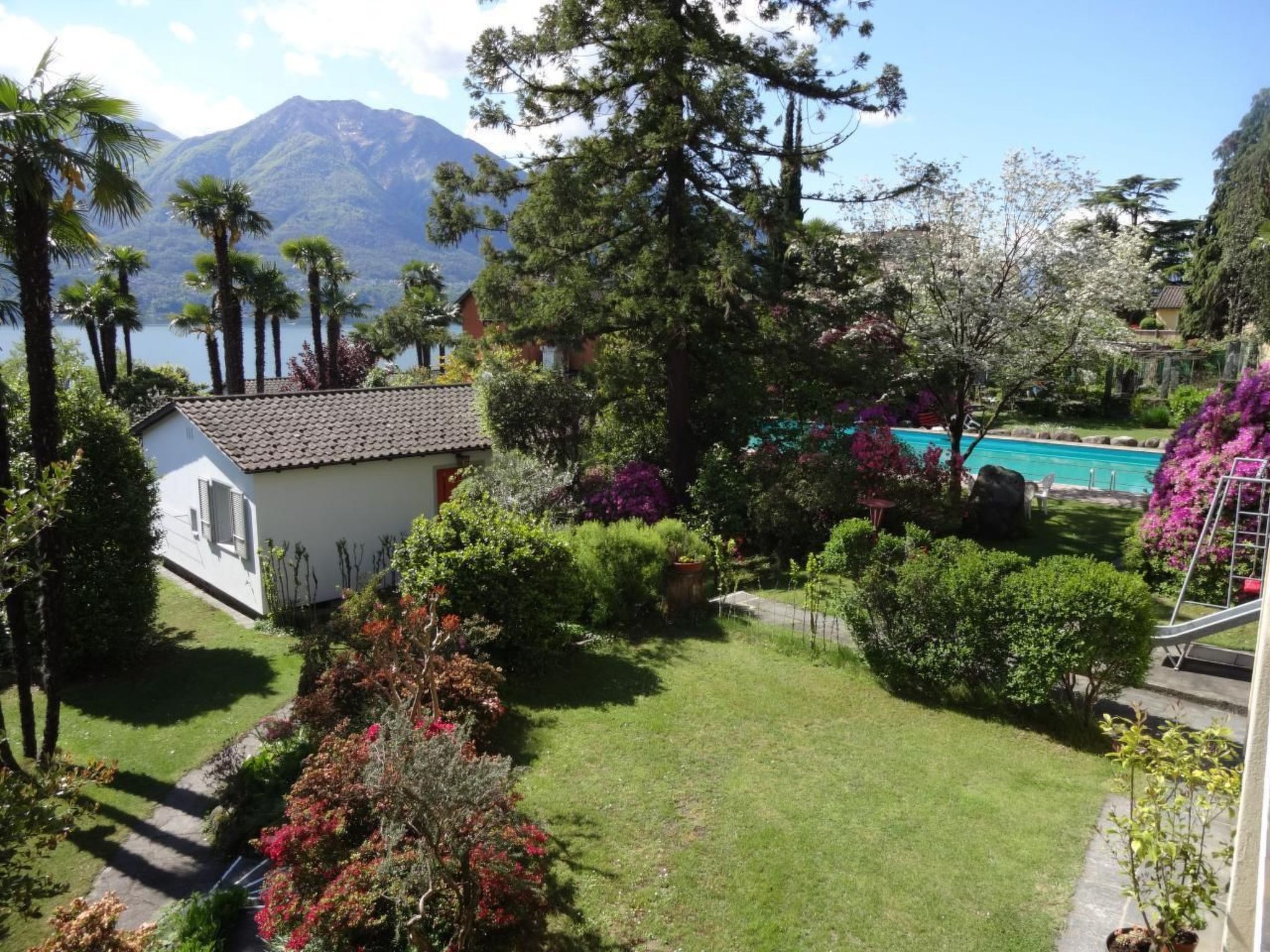 interhome-Öko-Haus C mit Gartenpool und herrlichem Seeblick