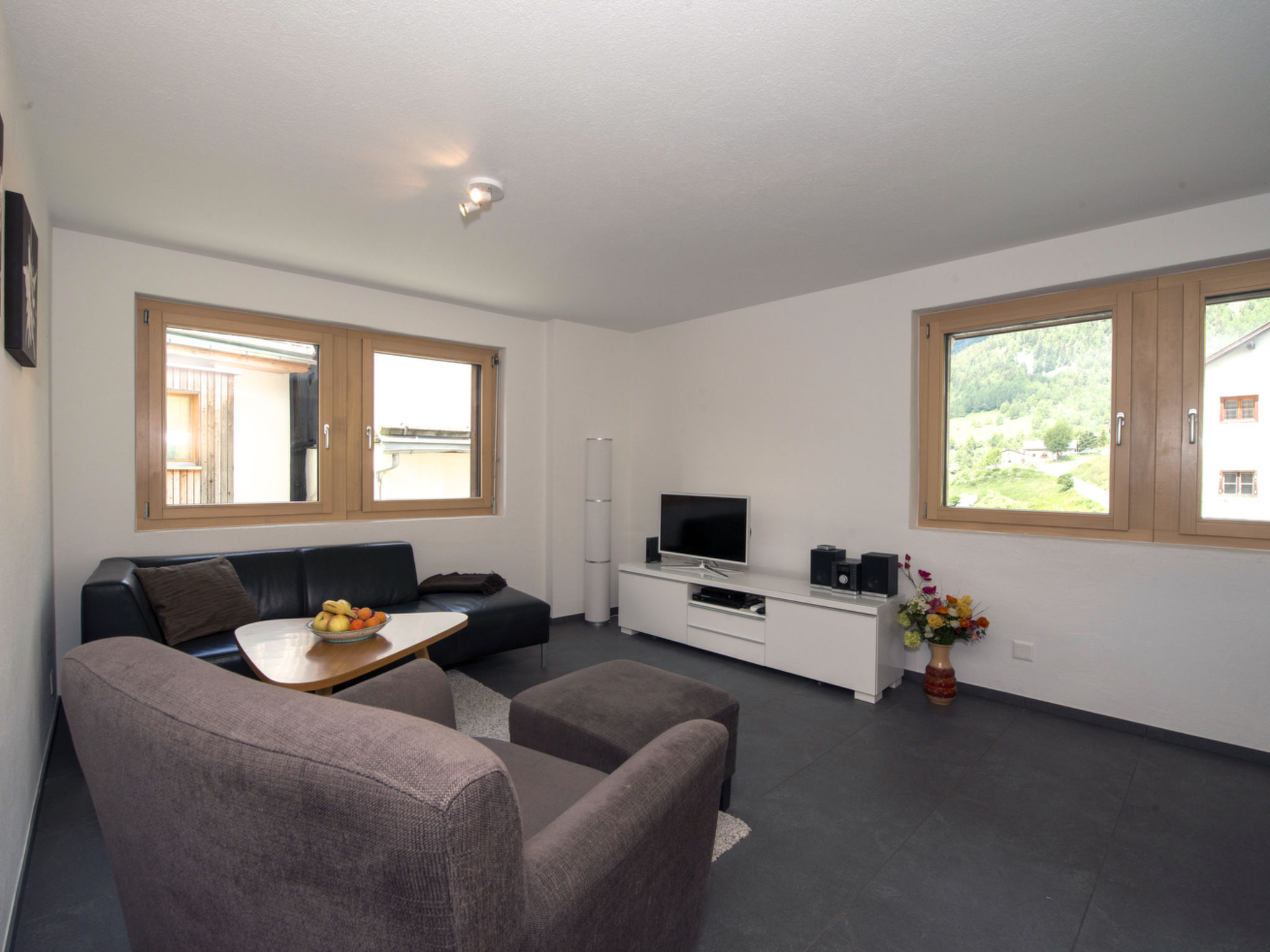 interhome-Chasa Tablà, (Guarda)