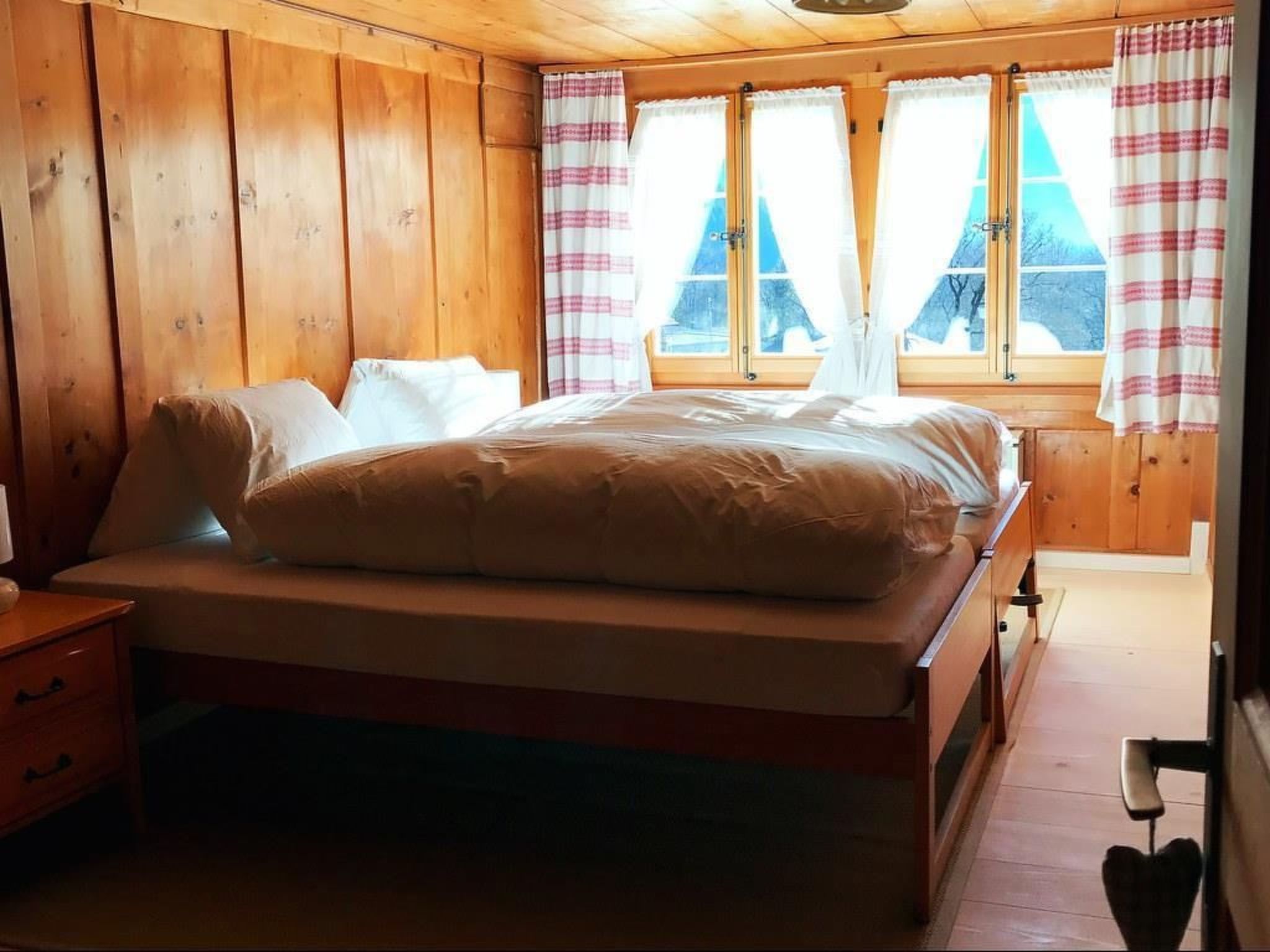 interhome-Haus "Nyfeler" Obergeschoss 4-Bettwohnung