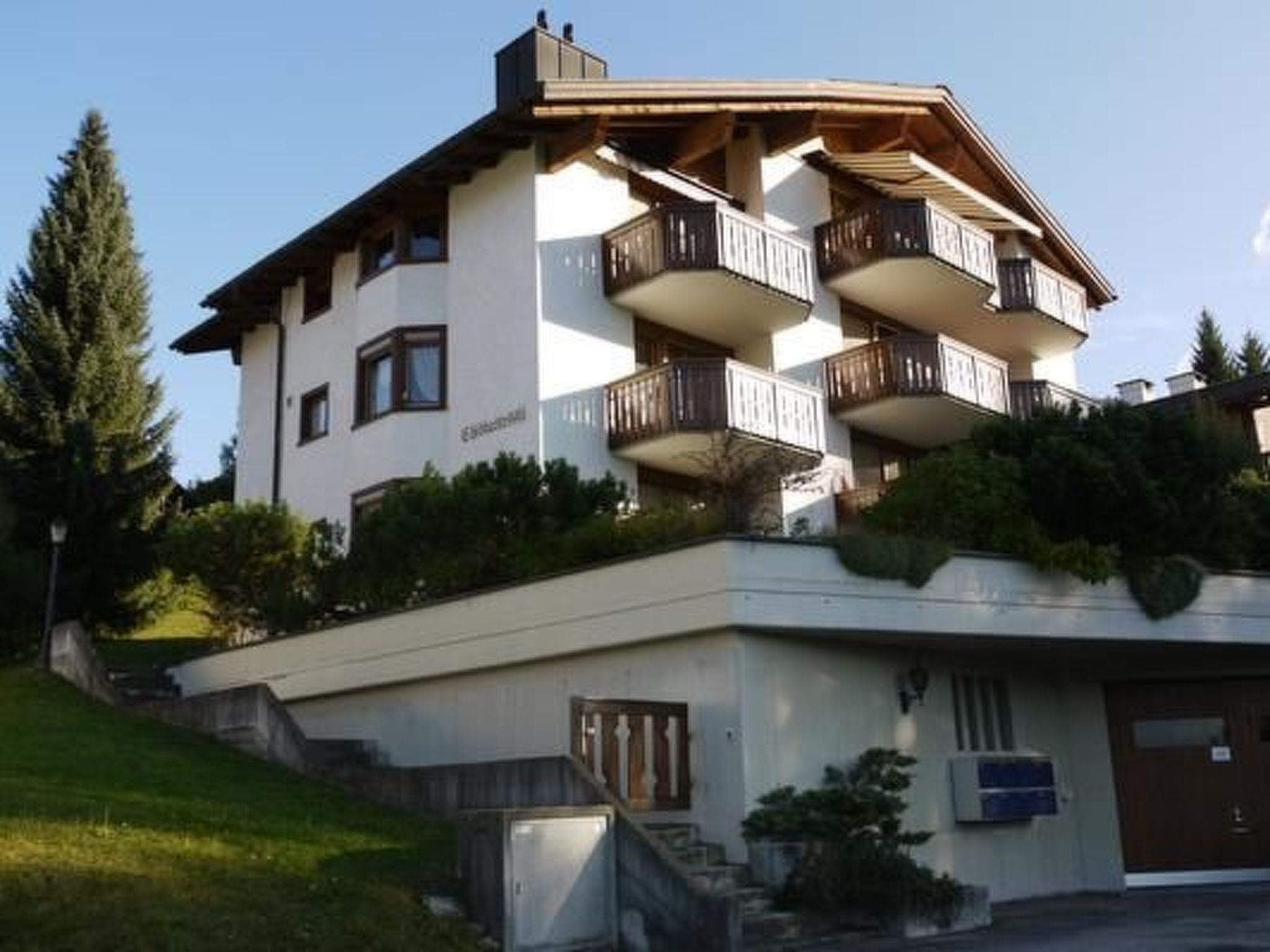 interhome-im Haus Chistasteggli