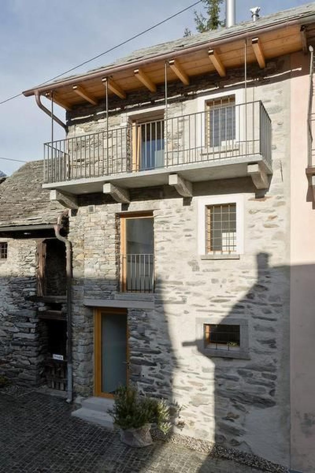 interhome-Rustico di vacanza nel nucleo di Moghegno