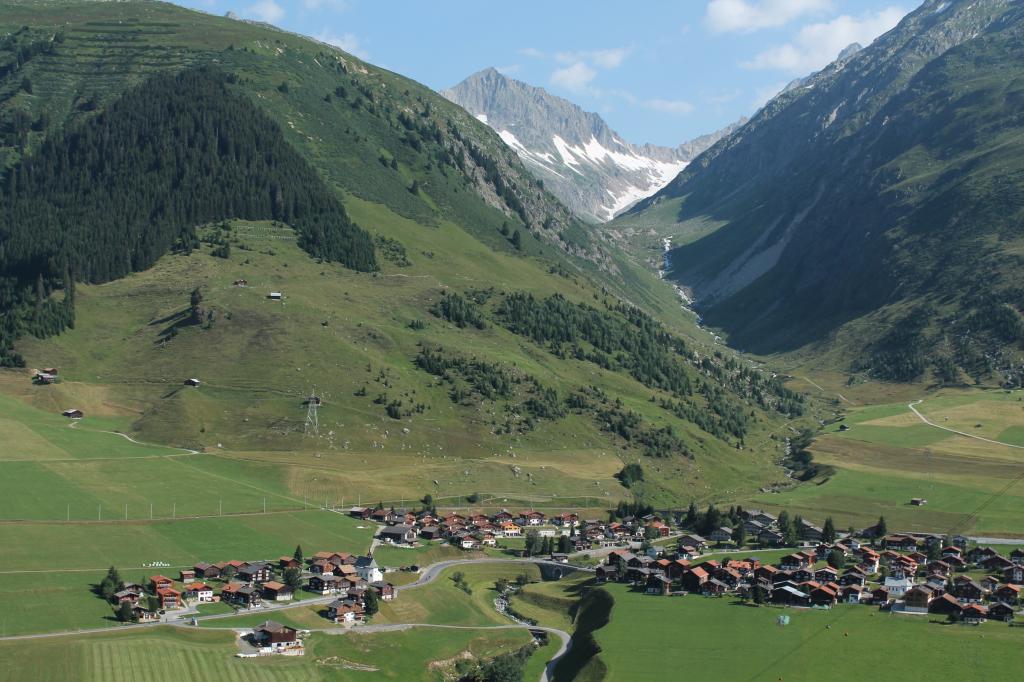 Kapellen und Kirchen im Tujetsch