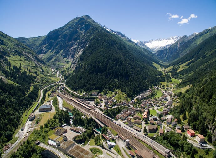 Dorf Göschenen mit Blick Richtung Göscheneralptal