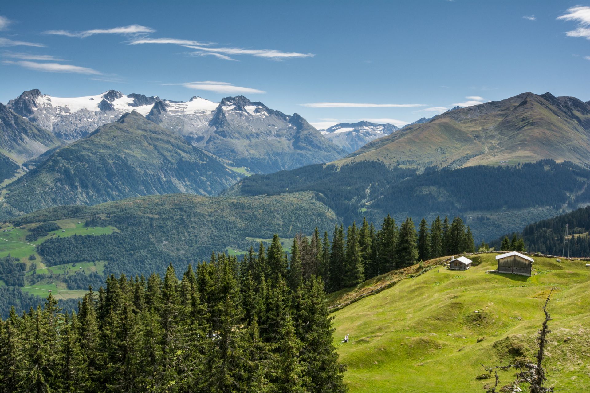 D_Landschaft_Caischavedra_Sommer_