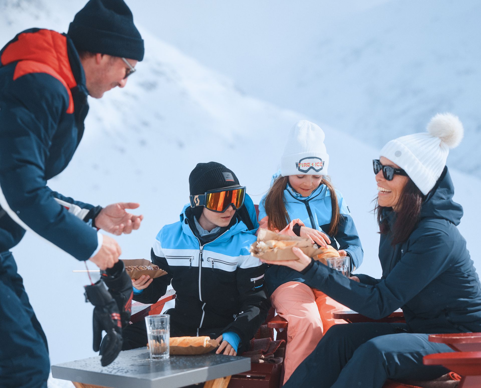 Andermatt_Winter_Familie_107 (1).jpg