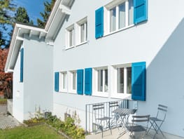 mys-Chalet Azzurro-Haus von aussen Sommer Chalet Azzurro