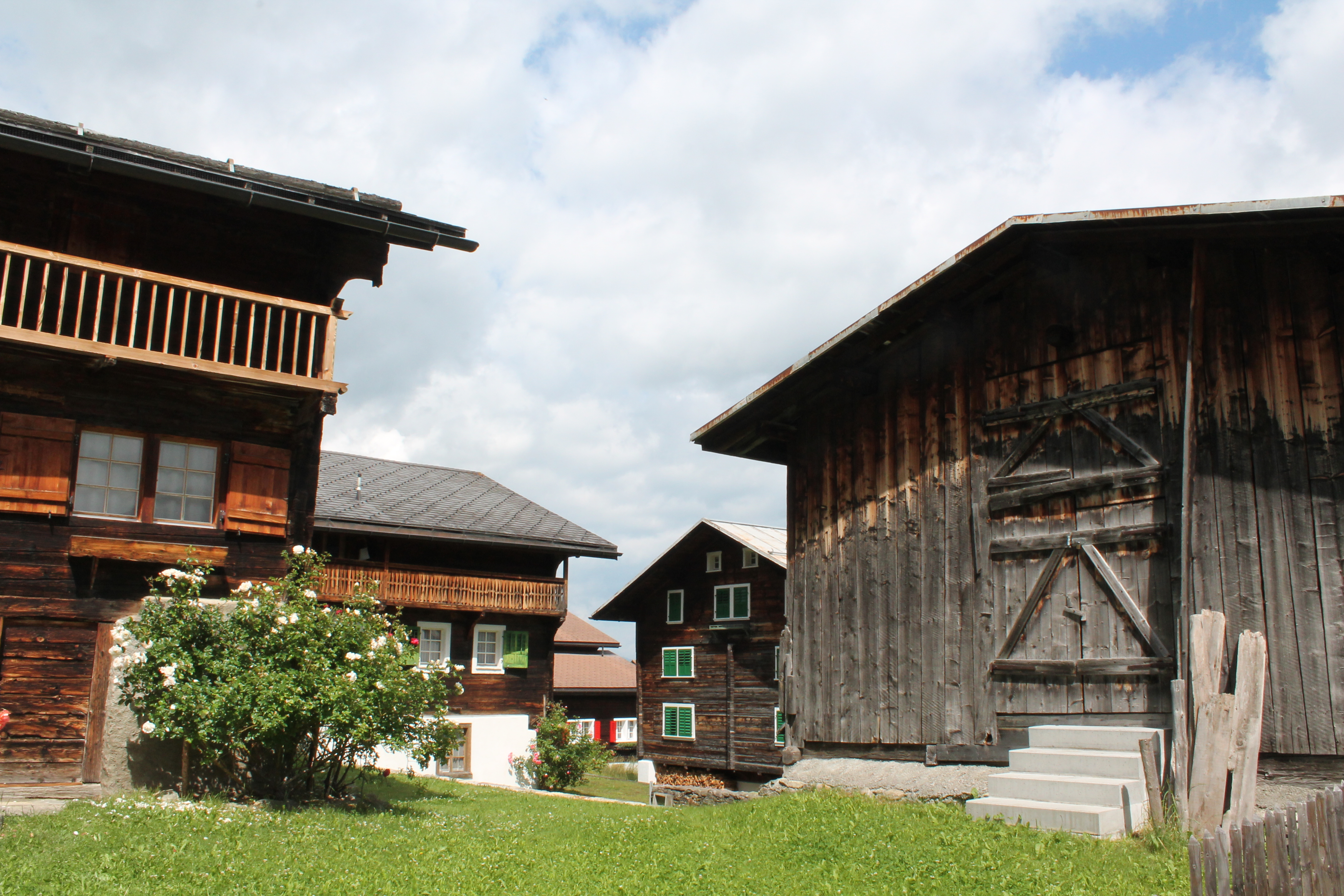 Höhenweg von Segnas nach Sedrun