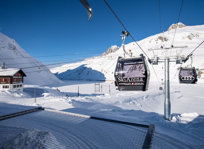 mys-Bergbahn Andermatt-Sedrun Sport AG (Bahnhof)-Andermatt-Sedrun Sports AG - Schneehüenerstock Eröffnungsfeier.jpg