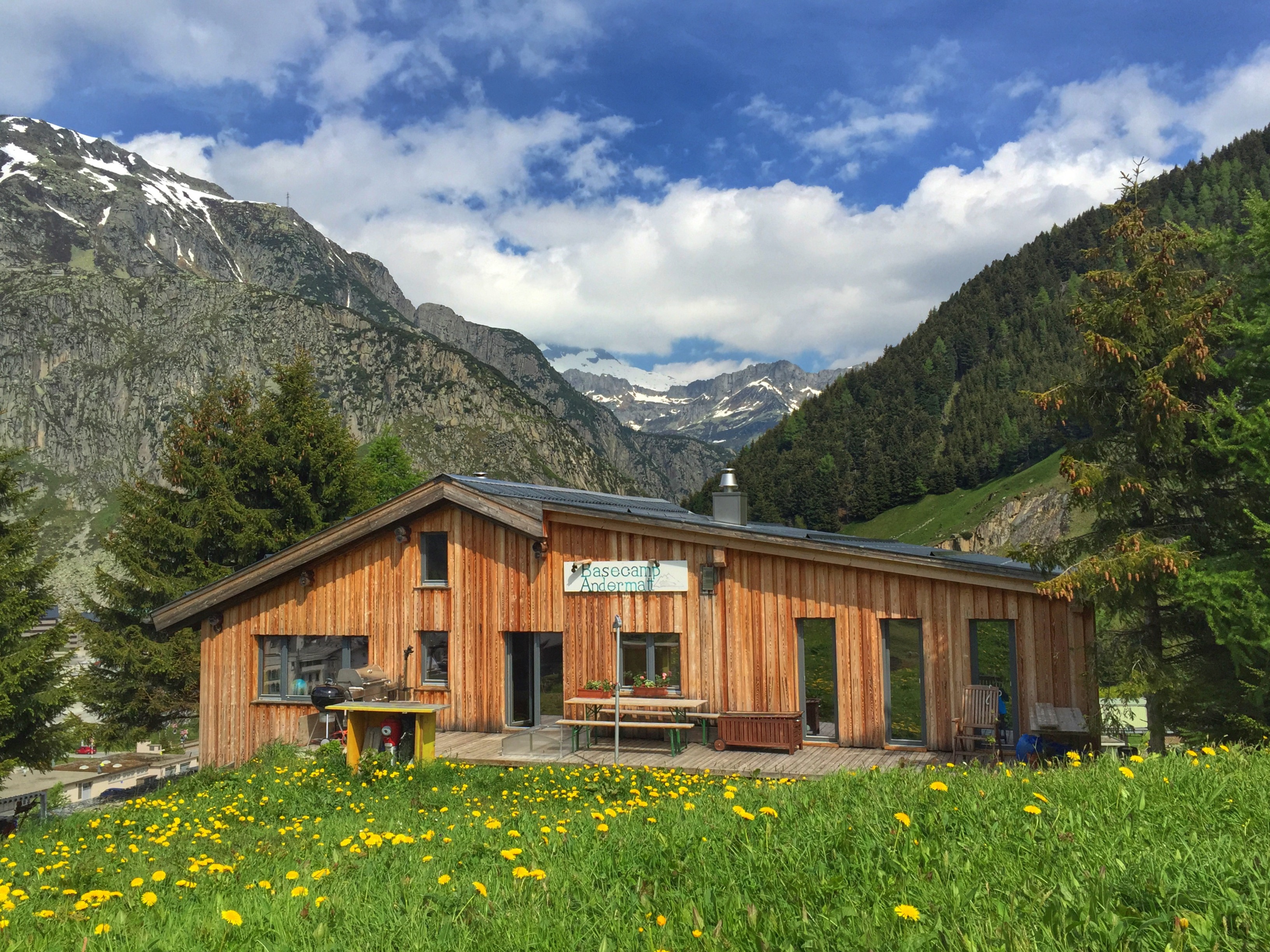 Aussenansicht Basecamp Andermatt