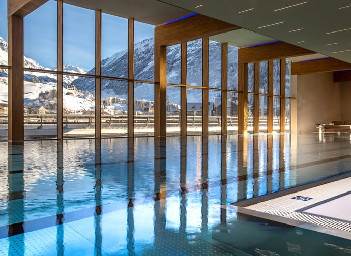 Radisson Blu Hotel Reussen Pool