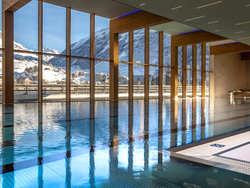 mys-Uela Spa-Radisson Blu Hotel Reussen Pool
