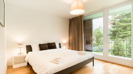 mys-River Apartment -River