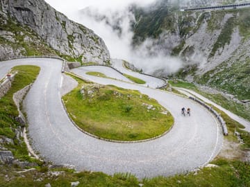 Blog Welcher Rennradtyp bist du? Du premier col à la grande boucle des Alpes : quel circuit te convient le mieux ?