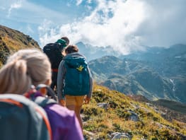 andermatt-sommer AP Hiking with the mountain lifts