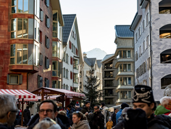 Wintermarkt Andermatt Reuss