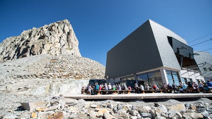 Panoramarestaurant Schneehüenerstock - Panoramarestaurant Schneehüenerstock