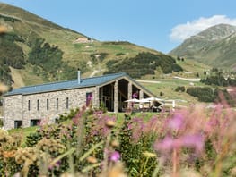 mys-The Swiss House-The Swiss House von aussen The Swiss House