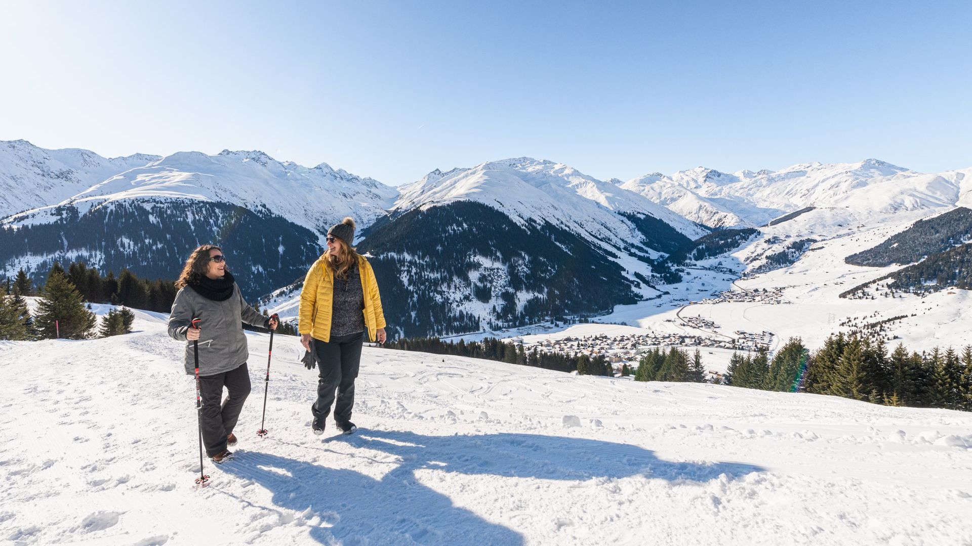 Winter- & Schneeschuhwandern Winter- & Schneeschuhwandern in Disentis Sedrun