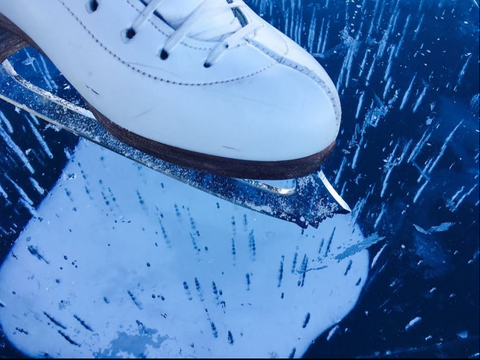 mys-Enikö Vasas - Ice Skating Lessons-Eislaufunterricht Enikö Vasas