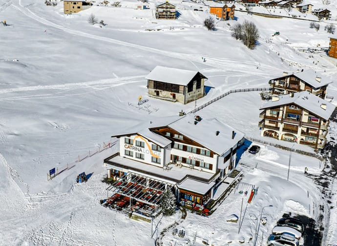 Lodge Winter