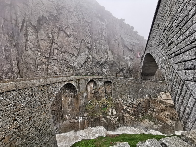 Andermatt-Göschenen durch die Schöllenen