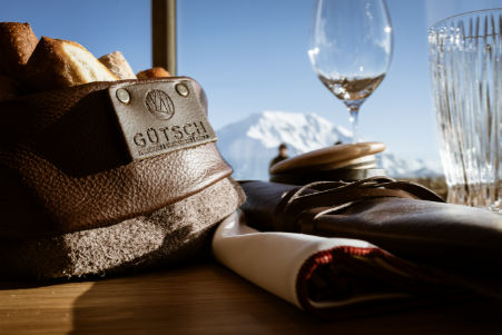 mys-Licht aus, Berg an! Gütsch-Bergrestaurant Gütsch Andermatt  - guetsch-1gutschein-restaurant-.jpg