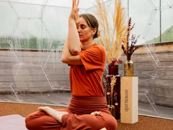 mys-Yoga & Brunch a 2.600 metri sul livello del mare-Yoga_Tina Somers