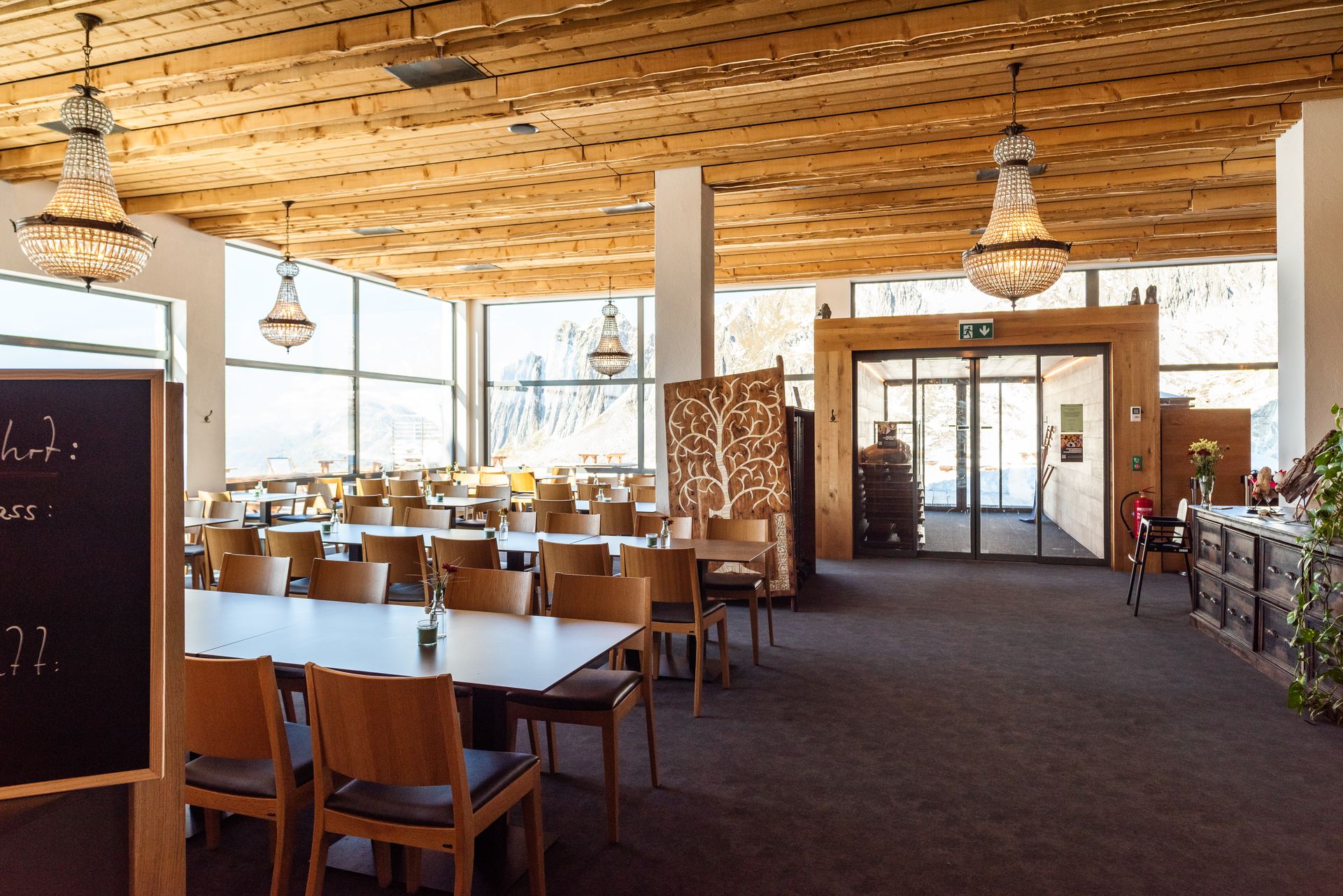 Panoramarestaurant Schneehüenerstock