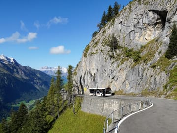 mys-Auto AG Uri-Bus auf Klausenpassstrasse Auto AG Uri