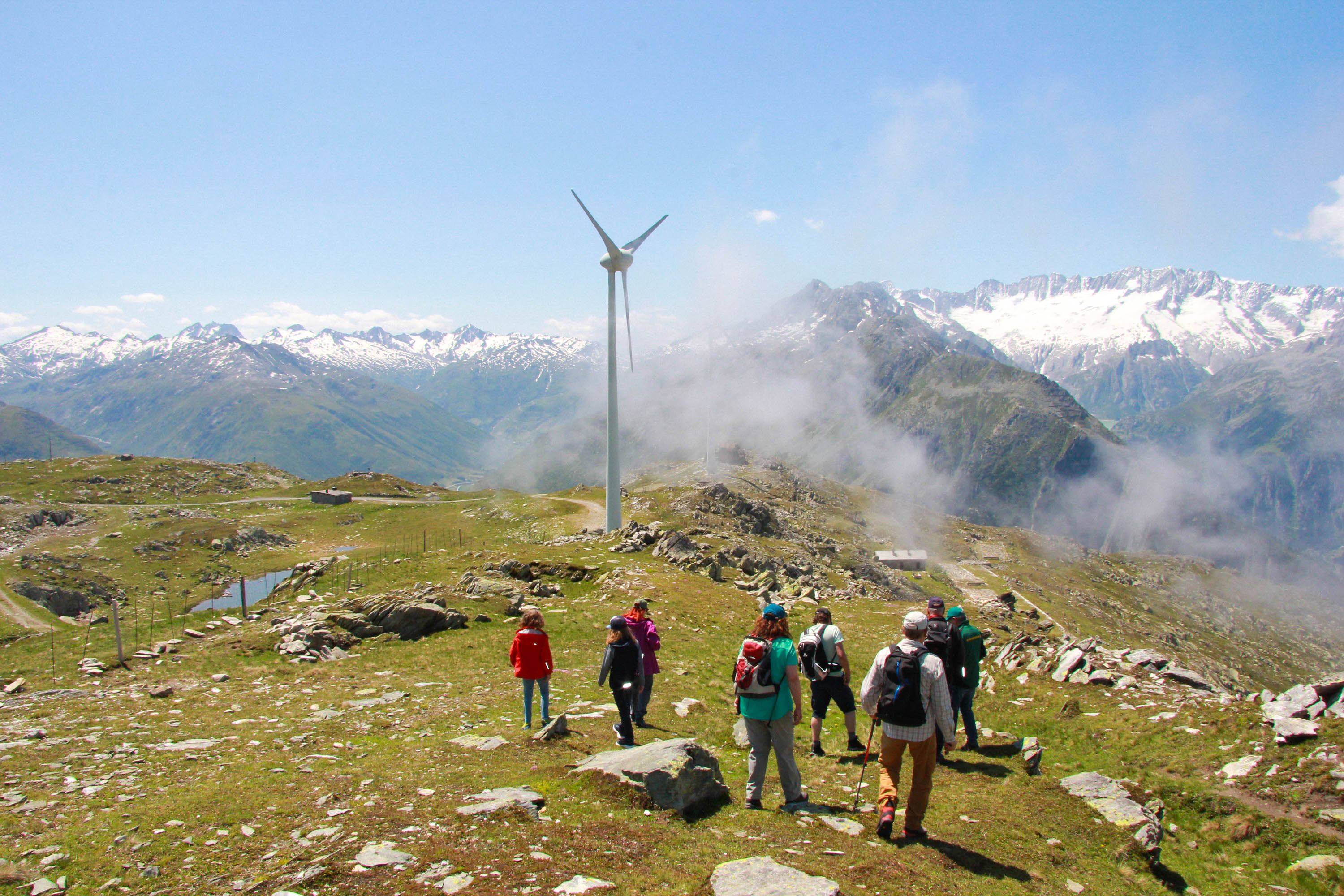 mys-Visite tematiche-Gruppe vor Windrad
