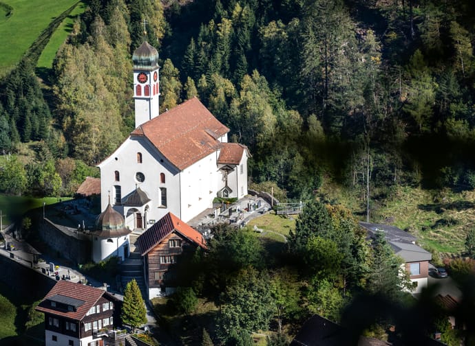mys-Pfarrkirche St. Gallus-Kirche von oben