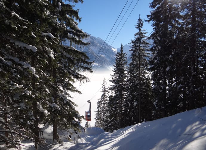 Luftseilbahn Intschi-Arnisee