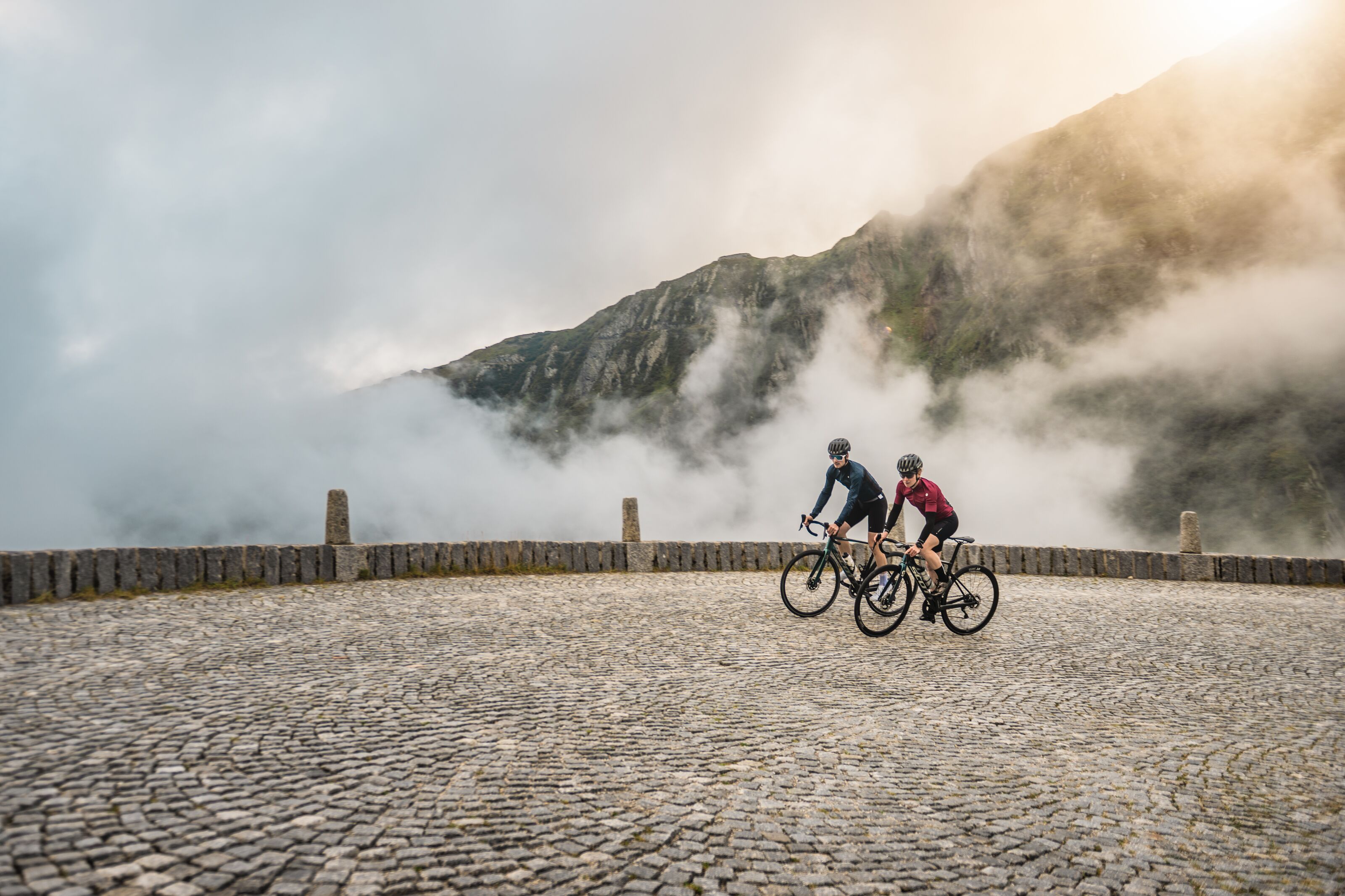 Rennvelo Gotthard Tremola