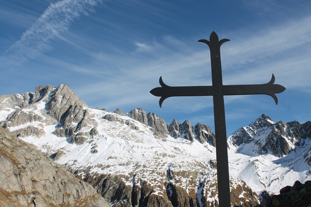 2 -Tagestour, Chrüzlipass- Etzlihütte