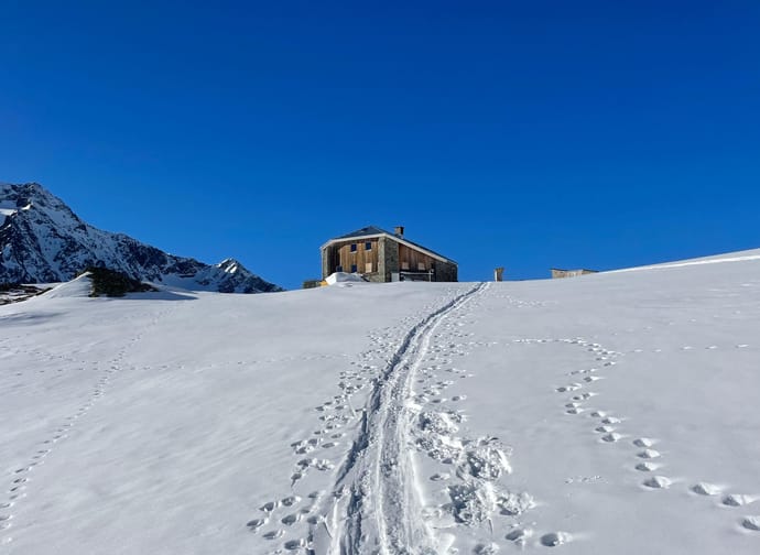 mys-Sewenhütte SAC-Sewenhütte im Winter