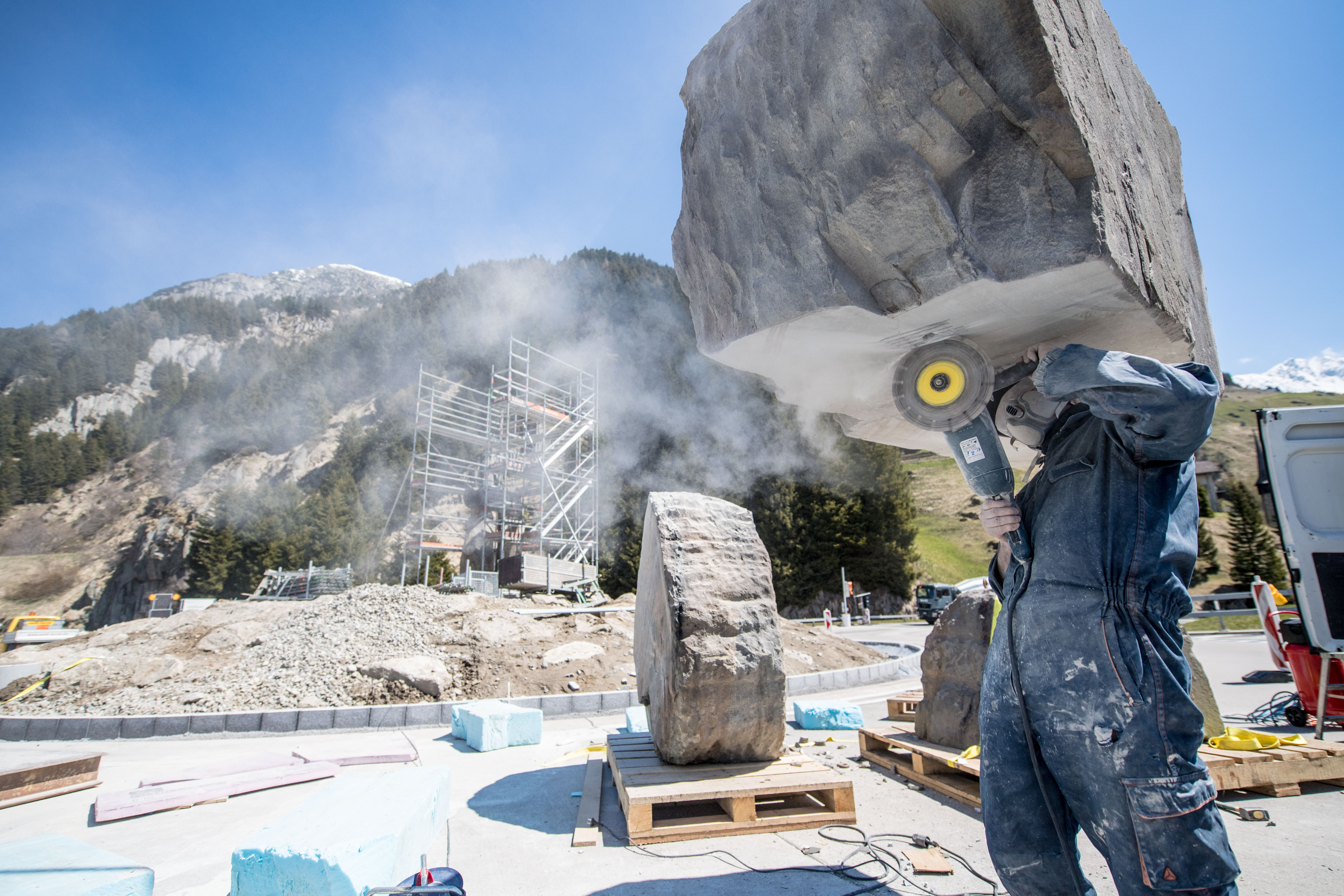 Steinmandli Andermatt, Aufbau