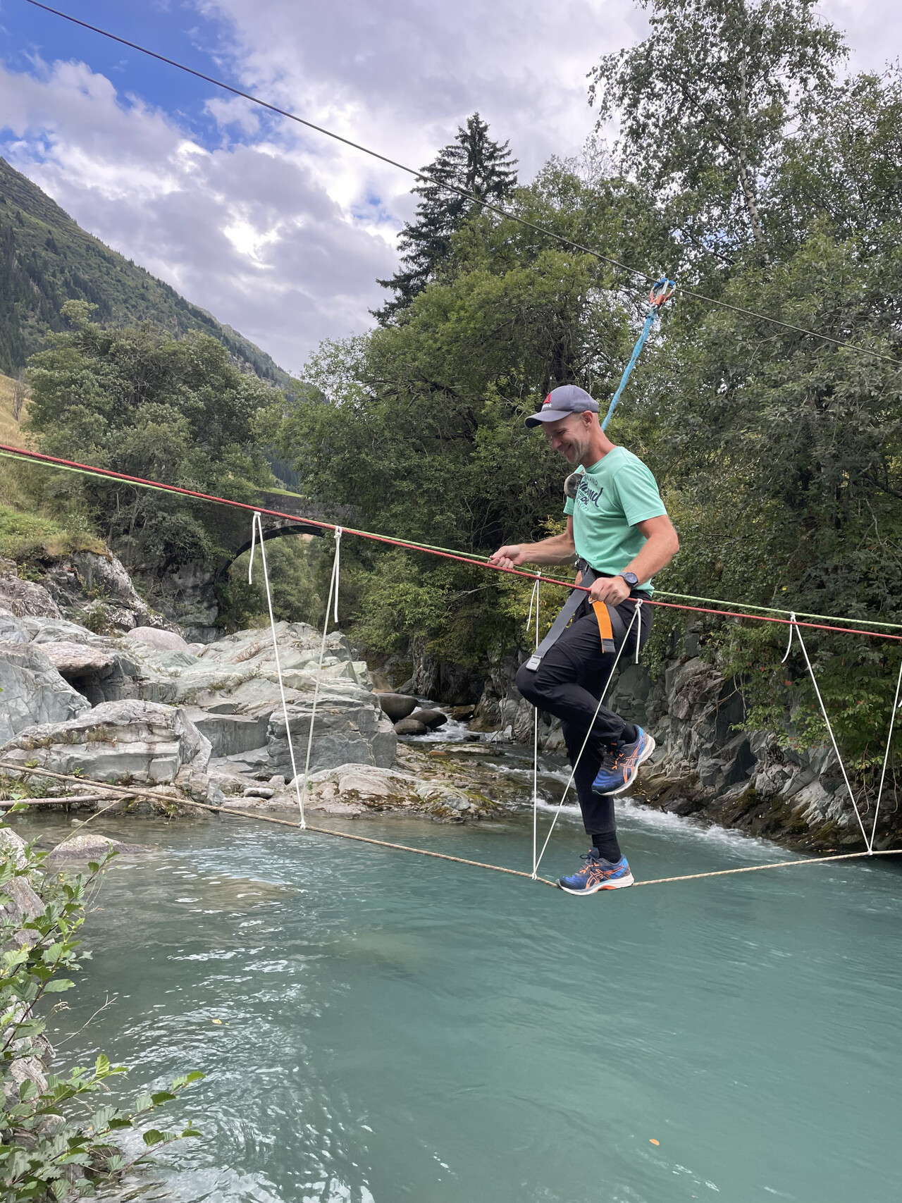 Nepalbrücke bauen mit Muntognas