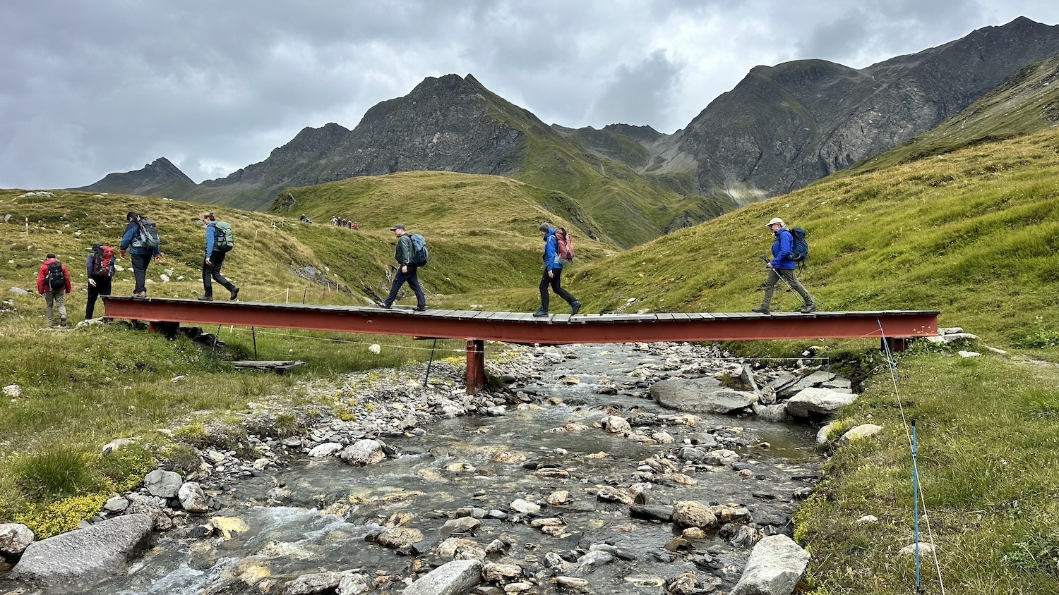Par la plaine de la Greina - du col du Lukmanier au Val Lumnezia