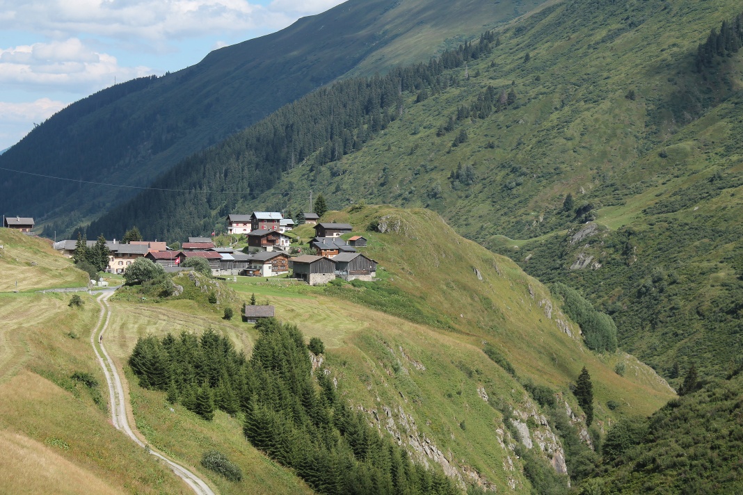 02.01  Andermatt - Disentis, Rhein-Route