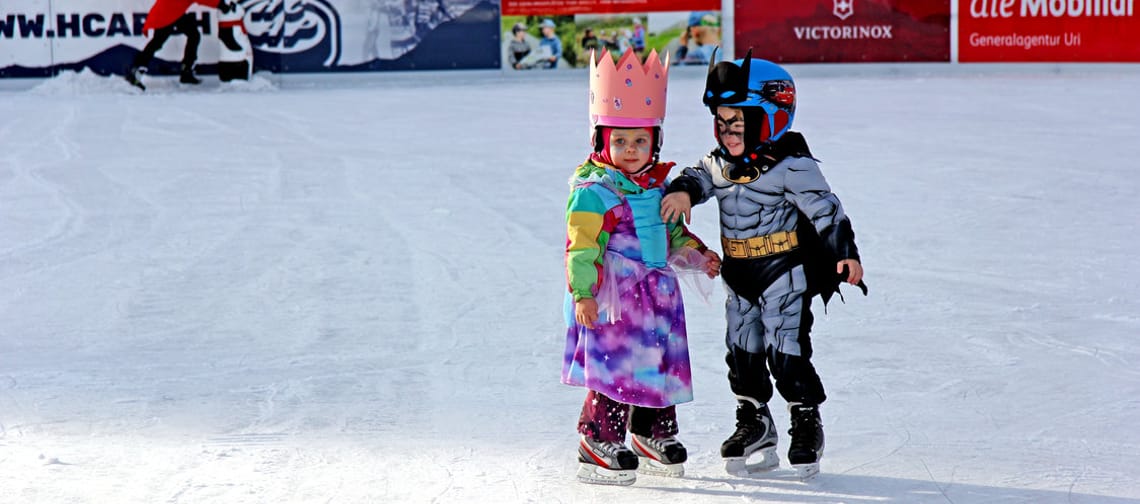 Kinderfasnacht auf dem Eis